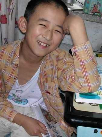 他是我国最小年龄上大学的神童，曾逼迫父母在京买房，现在怎么样