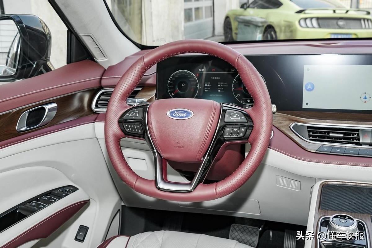 合资+6座+2.0T+中大型SUV，一文带你了解福特领裕