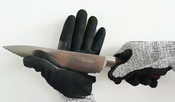 一般的防割手套是用什么材质做的？