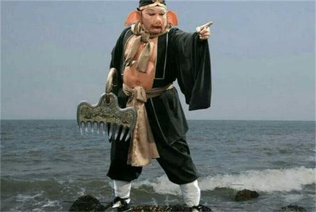 其实看这猪八戒的过往经历,似乎也看不出猪八戒有什么异于常人的地方.