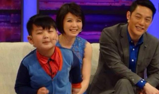 2017年,程愫20年婚姻一夜崩塌,毁她的是傅程鹏和周丽淇的那场吻戏