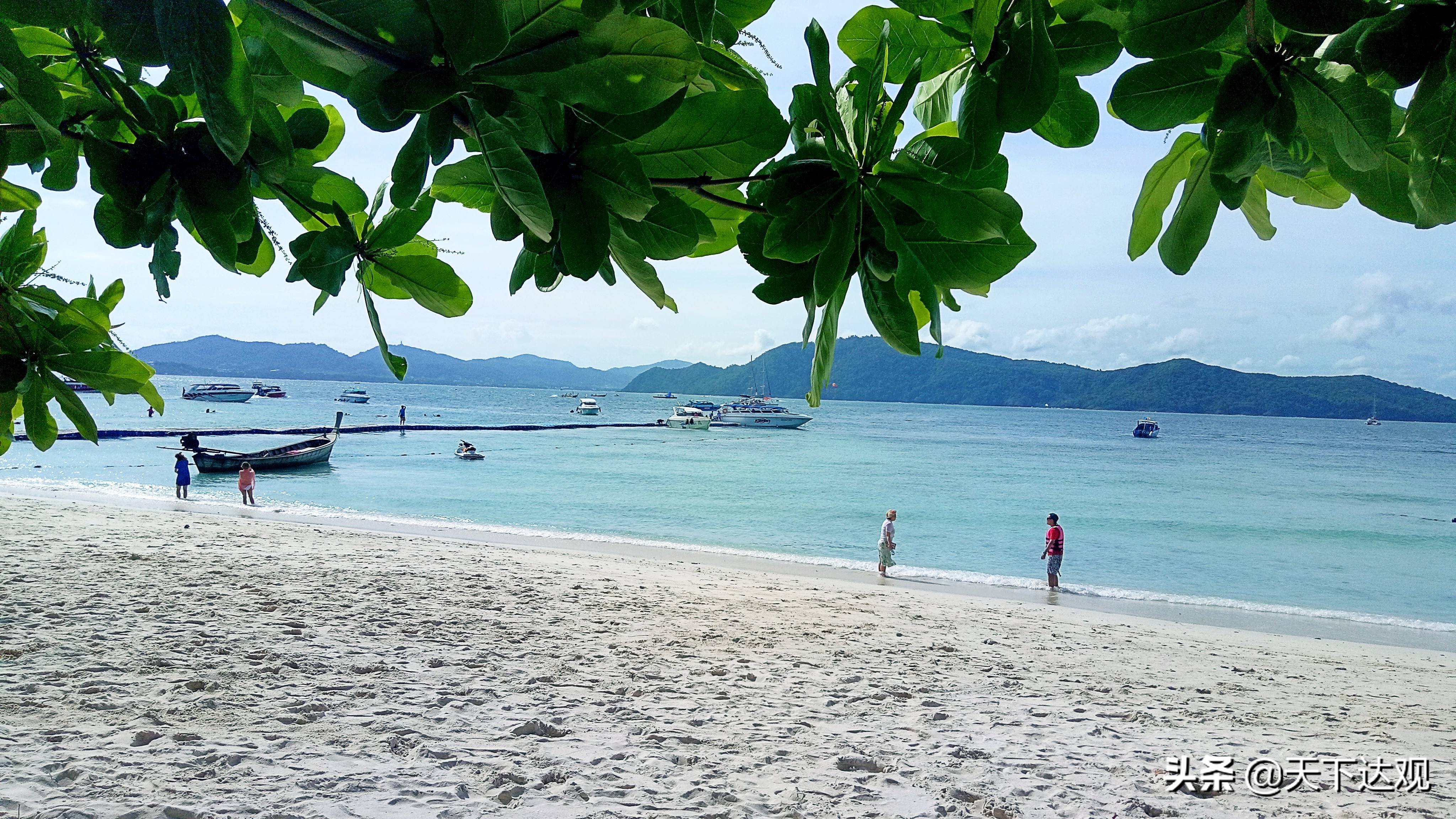 普吉岛这个地方更是风和日丽,加上面积不是很大,外围更有大小岛屿十几