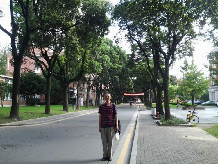 走进上海理工大学