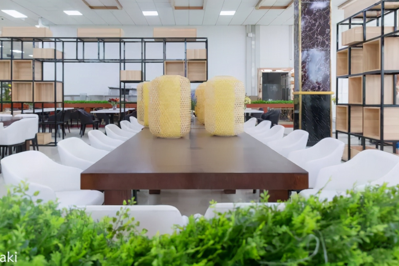 酷！坐拥19个食堂，汇聚8大菜系，武汉这所高校把餐厅打造成了“网红”