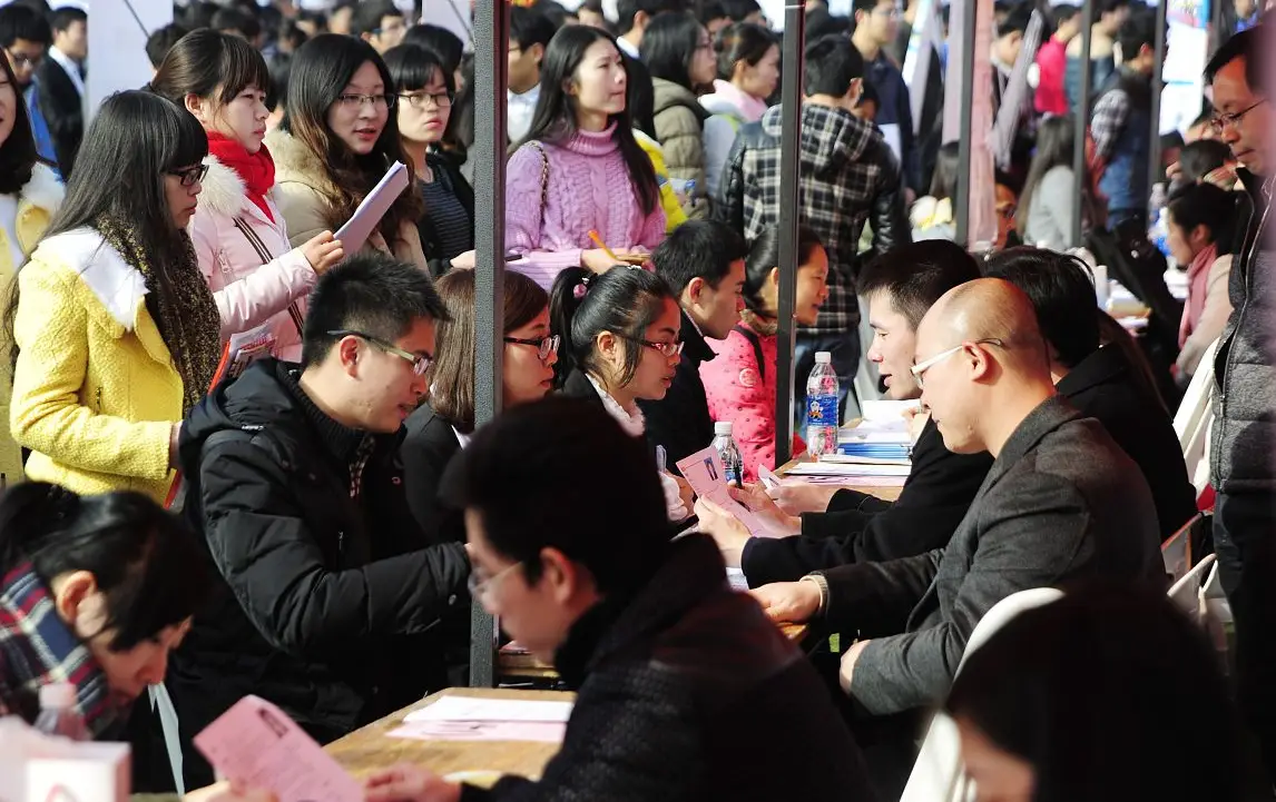 研究生几年毕业（研究生两年和三年制的区别）