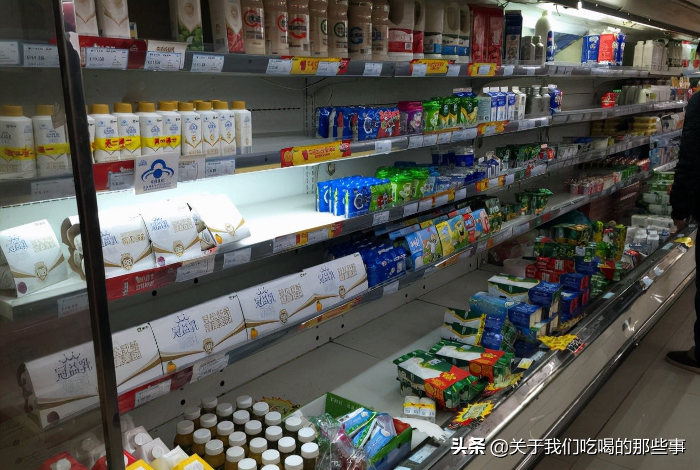 买酸奶，别听商家忽悠，4个“真相”你该知道，牢记3点好喝营养高