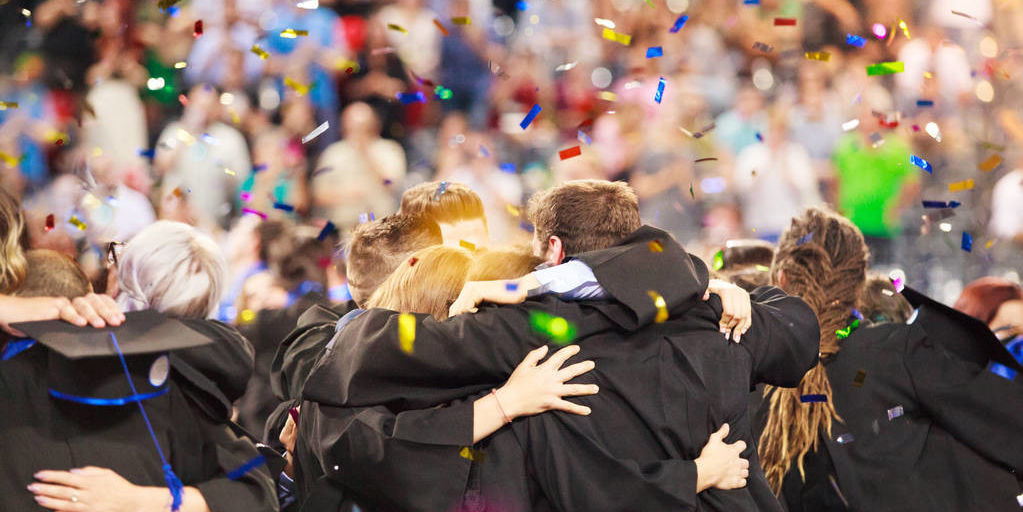 广东开放大学与远程教育什么时候开始报名？