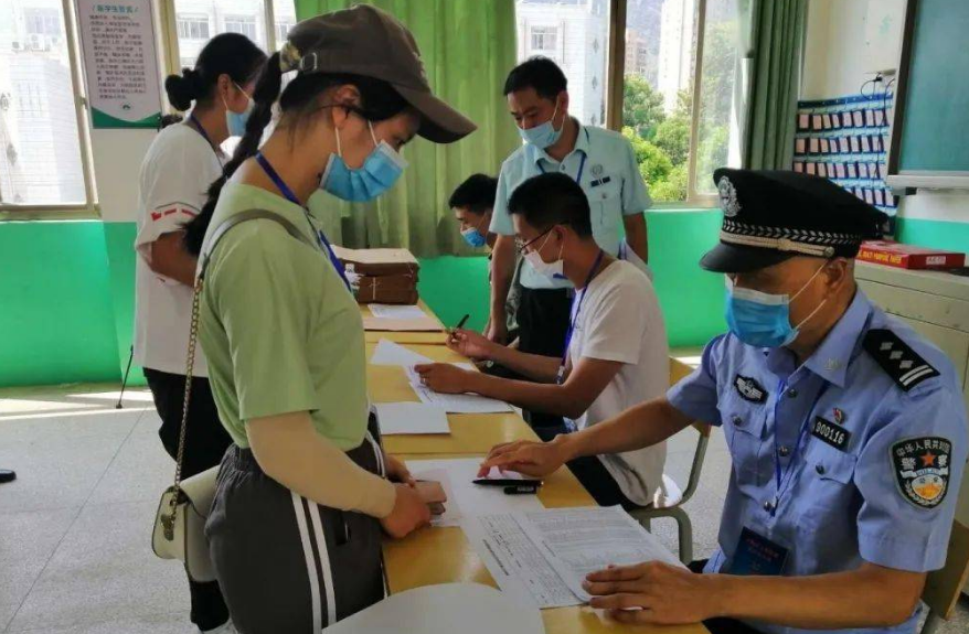 身高也跟高考有关？差一厘米就可能错失的专业，学生可别大意了