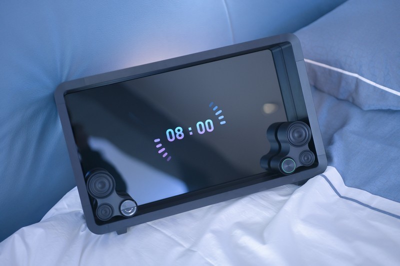 漂亮的 Lyiew Pro3沉浸式情绪歌词悬浮字幕蓝牙音箱