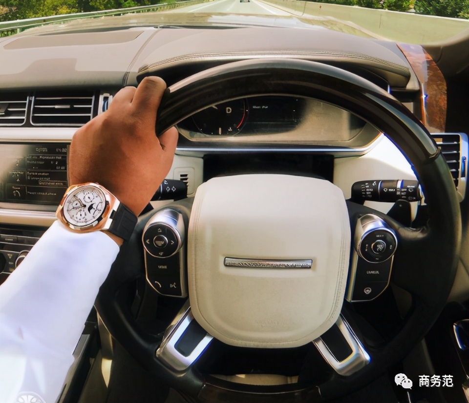 男人开车戴表有什么讲究男生戴表有什么讲究