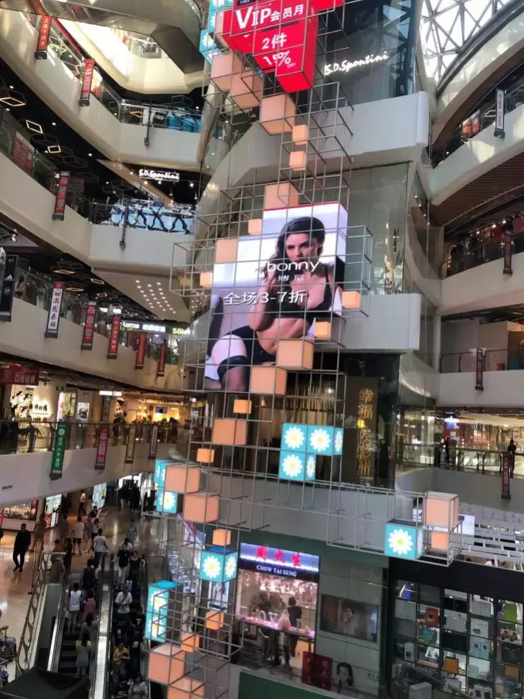 快被遗忘的亚奥商圈，能否因上品+城市奥莱带来新生？