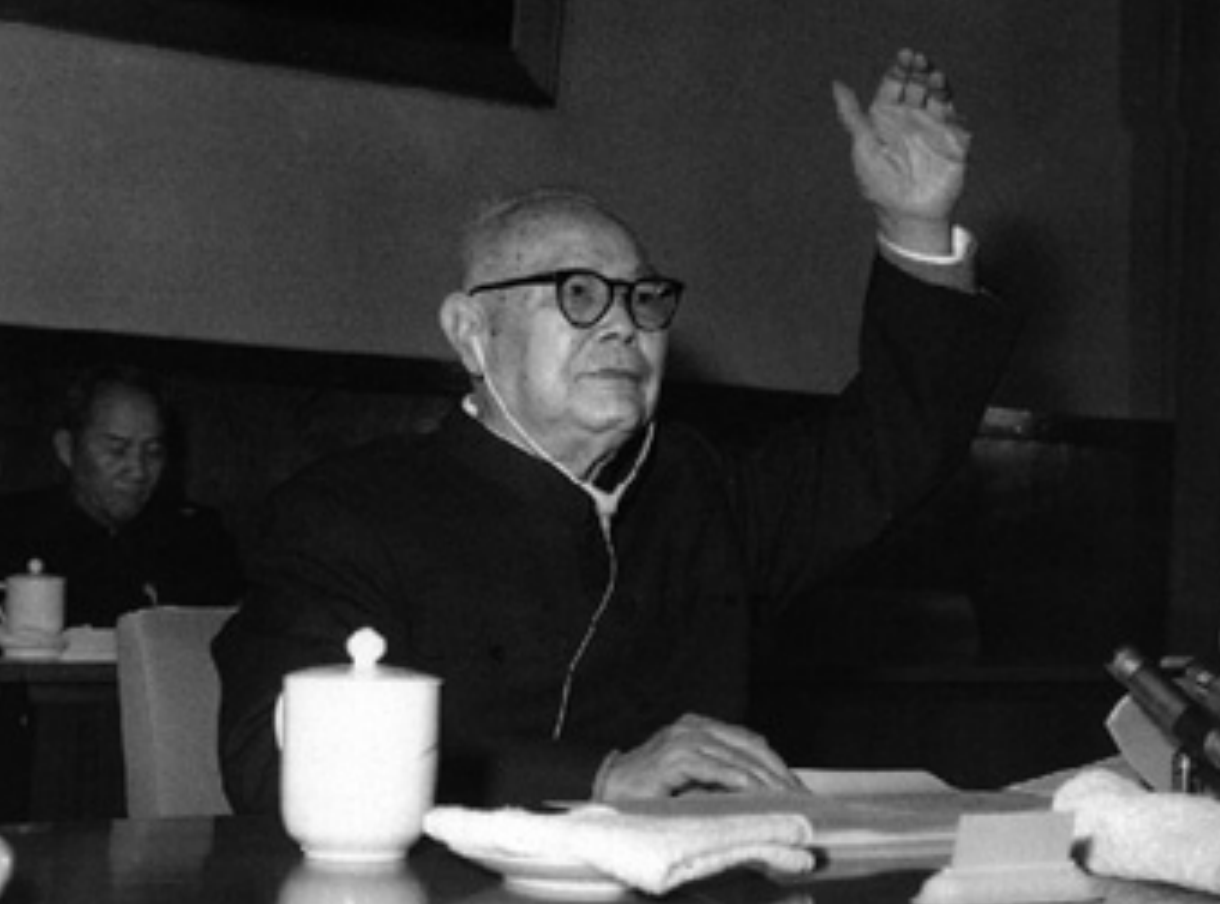 1984年叶剑英病危，中央已准备追悼会，紧急时刻钟南山力挽狂澜