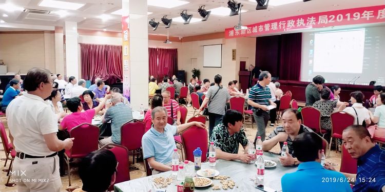 晓冰：在那遥远的地方