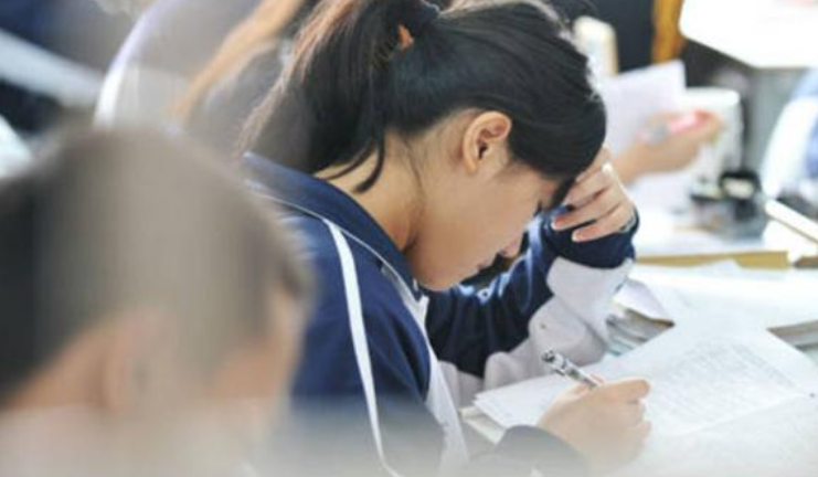 2022年恐成“高考最难年”，三大变化要重视，部分学生或无缘本科