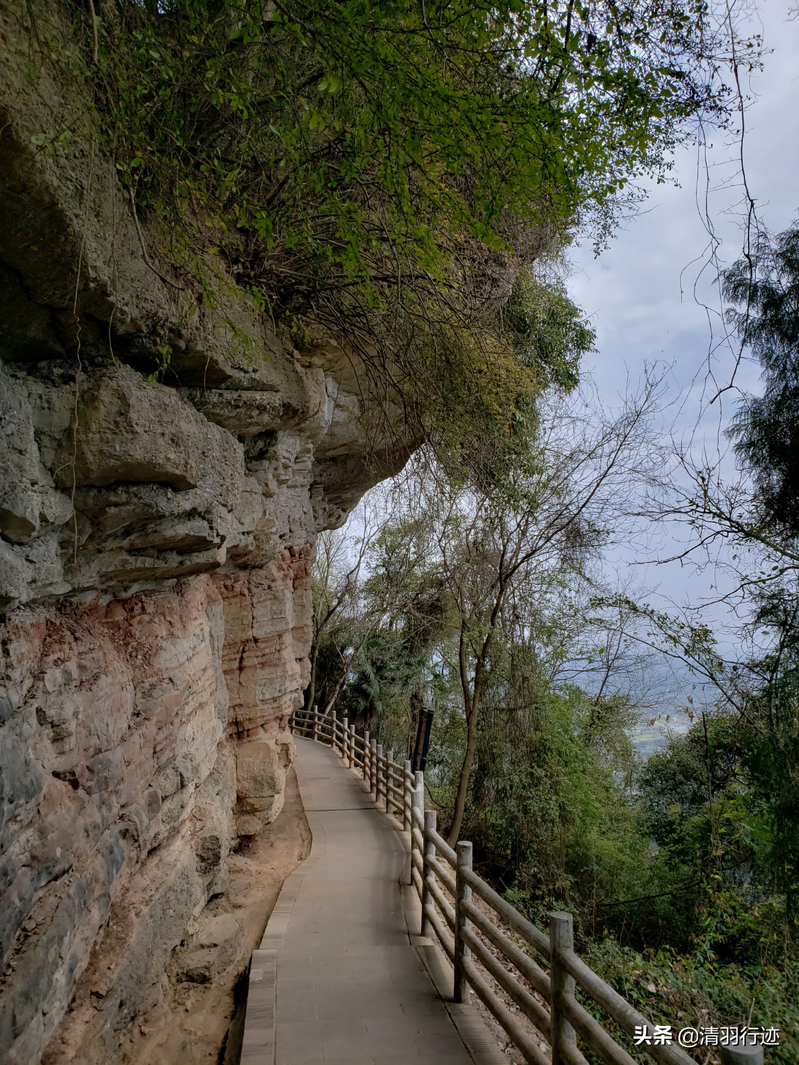 四川隐藏一处4a景区,山势如柱离成都170公里,是登山好去处