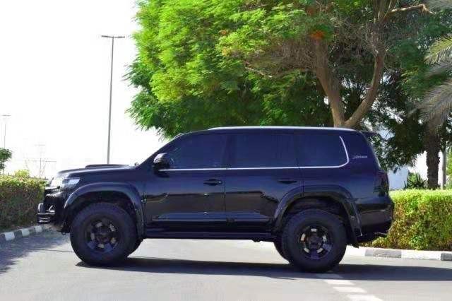 柴油版陆巡—19款丰田酷路泽4500柴油顶配全面解析