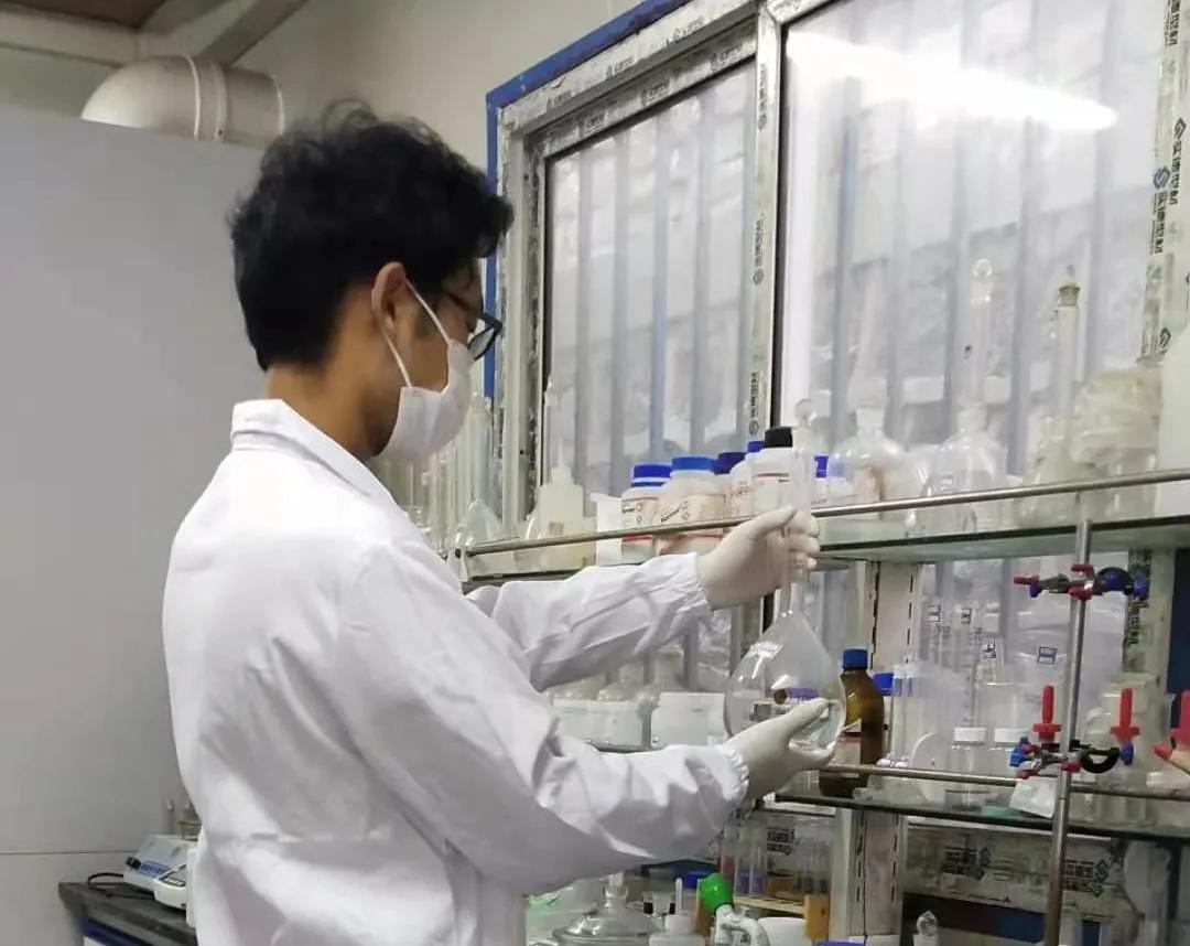 近半必修课95+，专业第一，连续两年国奖……他是邢增良