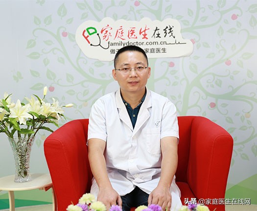 蜂蜇伤后如何处理伤口？涂点尿吗？今天终于知道正确做法了