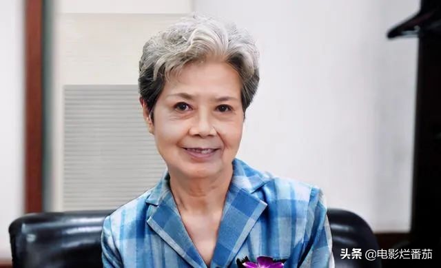 这些年离世的央视主播，两名出意外，5位患癌逝世，最年轻仅33岁