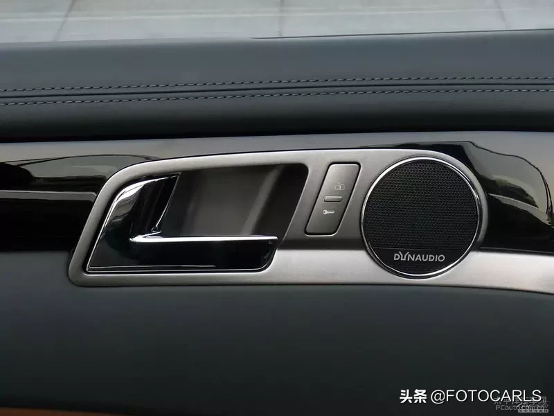 4座版大众辉腾6.0L W12实拍,售价241.2万,不是迈巴赫请绕路