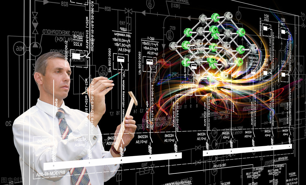 软件工程学什么？学习课程分四个部分，对高中阶段三科成绩有要求