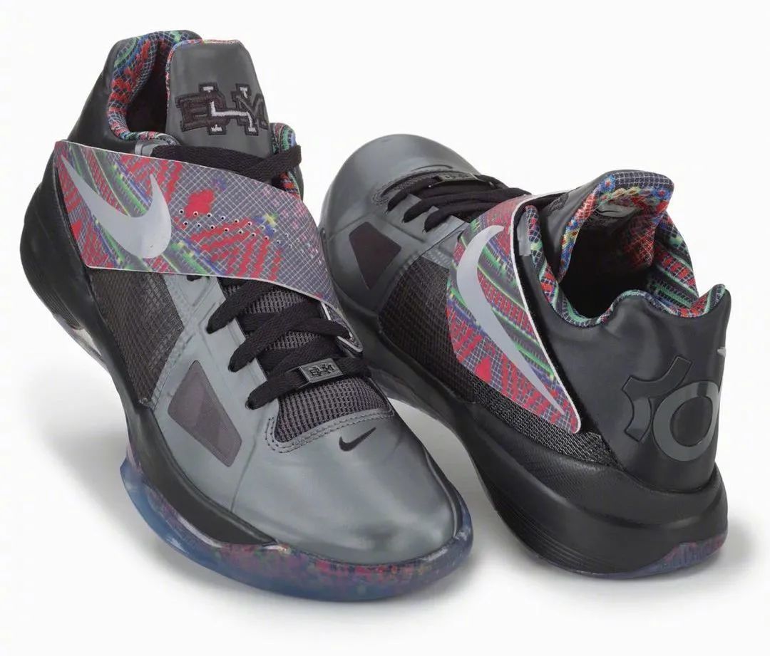 kd4即将复刻:一双"千年老二"战靴?