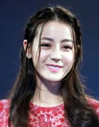 刘海别自己瞎剪,会很诡异,根据脸型选刘海,剪对了你比杨幂都美