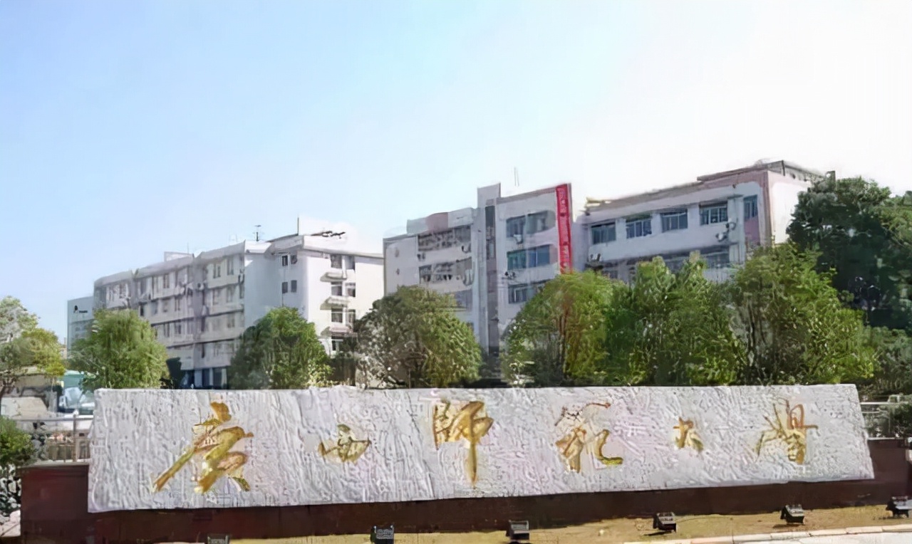 广西师范大学桂林校区图片