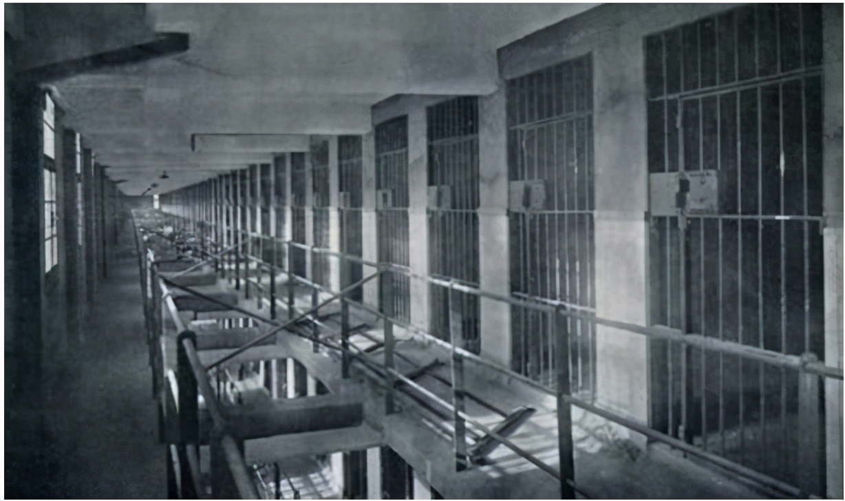 国军副师长被俘虏，却要求看守即刻放人：党中央能够证明我身份