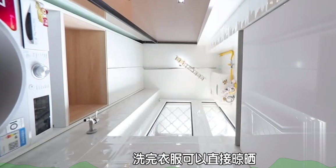 北漂夫妻蜗居38平，为照顾孩子让公婆睡客厅，每晚11点后回家