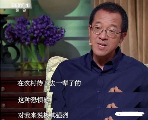 被嘲笑、被抢劫，59岁去直播，