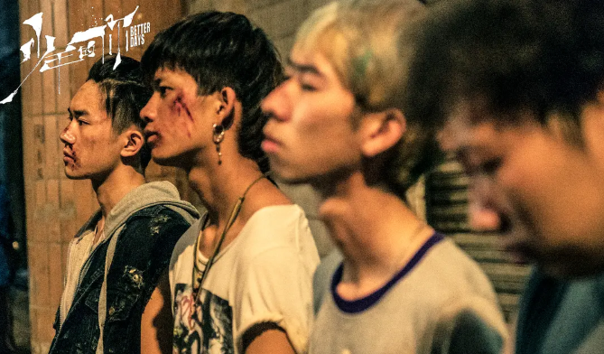 生日当天憾别金鸡影帝，20岁的易烊千玺，侥幸逃过被捧杀命运