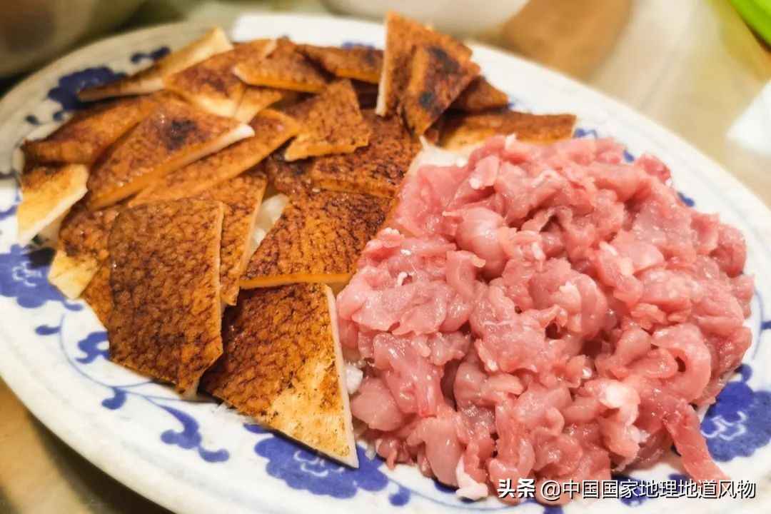 没有丽江商业化，比昆明更壮美，云南“最美江湖”为啥是大理？