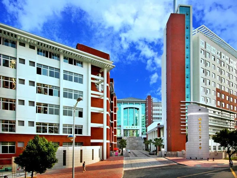 顶级荣誉！厦门这3所学校杀入全国百强中学！快为母校打Call