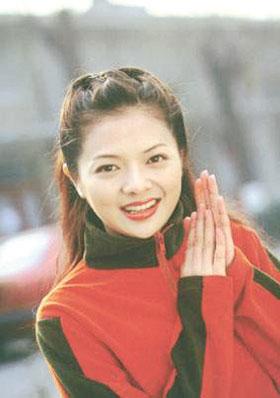 文清：辞掉女主播后沦为18线，嫁名医被宠成宝，生下儿子人生圆满