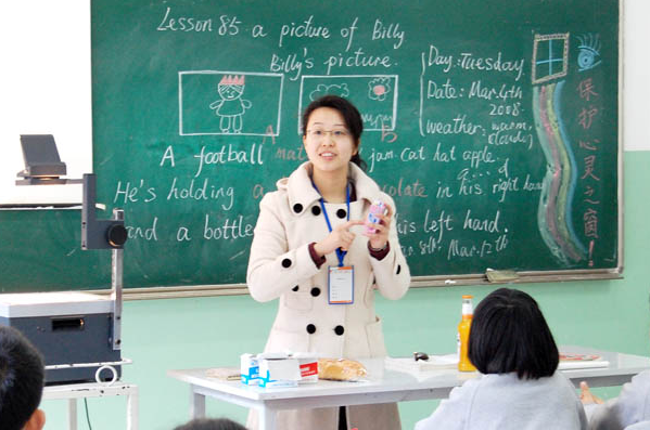 清华大学700多门课全英授课，将要走向国际化，学生表示我太难了