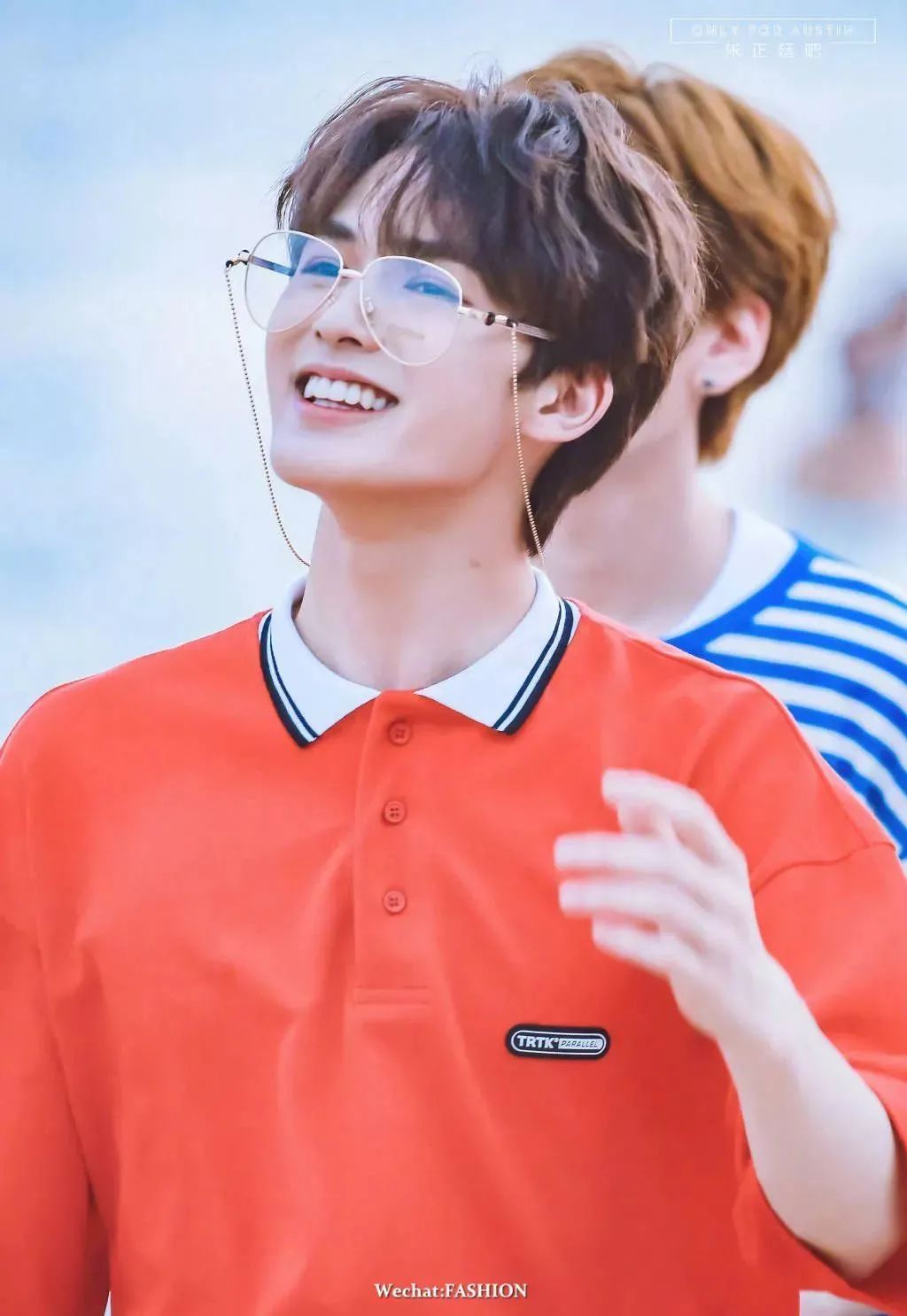 把T恤脫了！換上這件POLO衫，時(shí)髦又好看