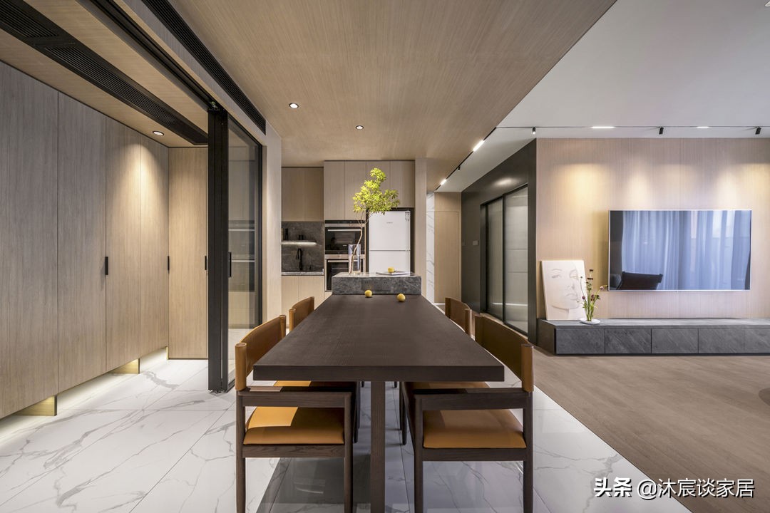 深圳姑娘晒出婚前过渡期住房，121㎡一室一厅，网友：羡慕哭了