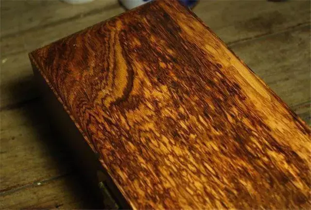 大叶黄花梨华丽回归,是"李逵"还是"李鬼"?