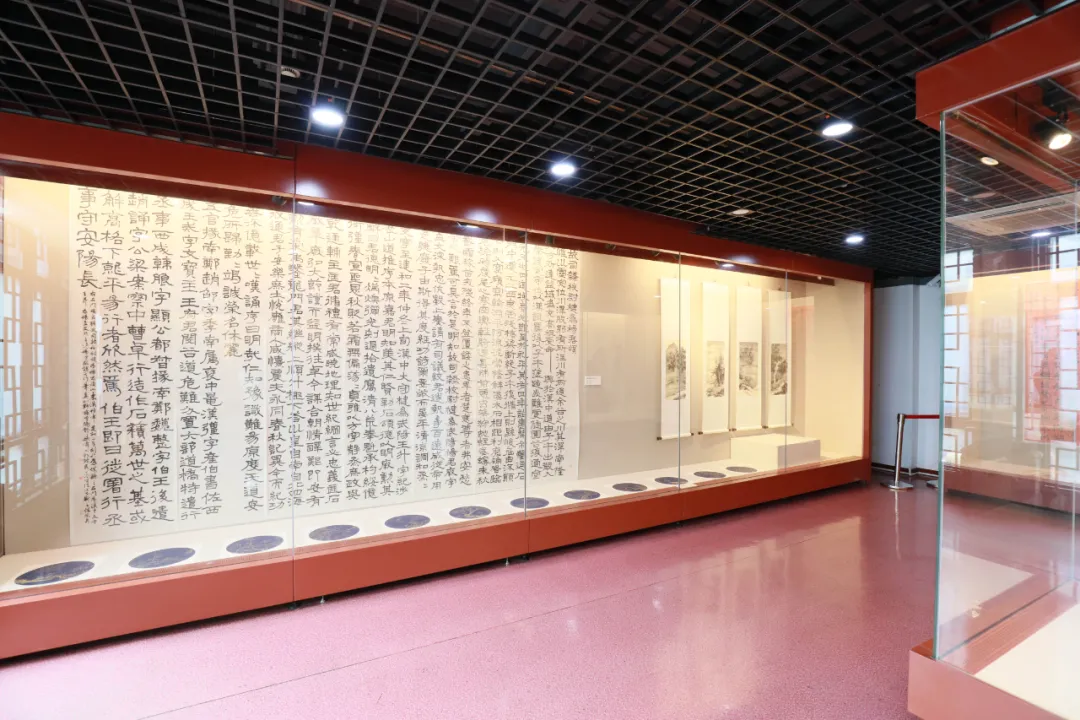 “刘丹青书画展”在杭州国画院美术馆开幕