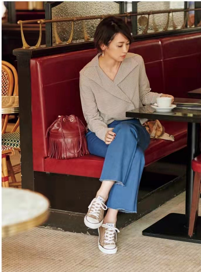 为什么穿衣高手都爱“基本款”？4个时尚穿搭精髓，就差你不知道