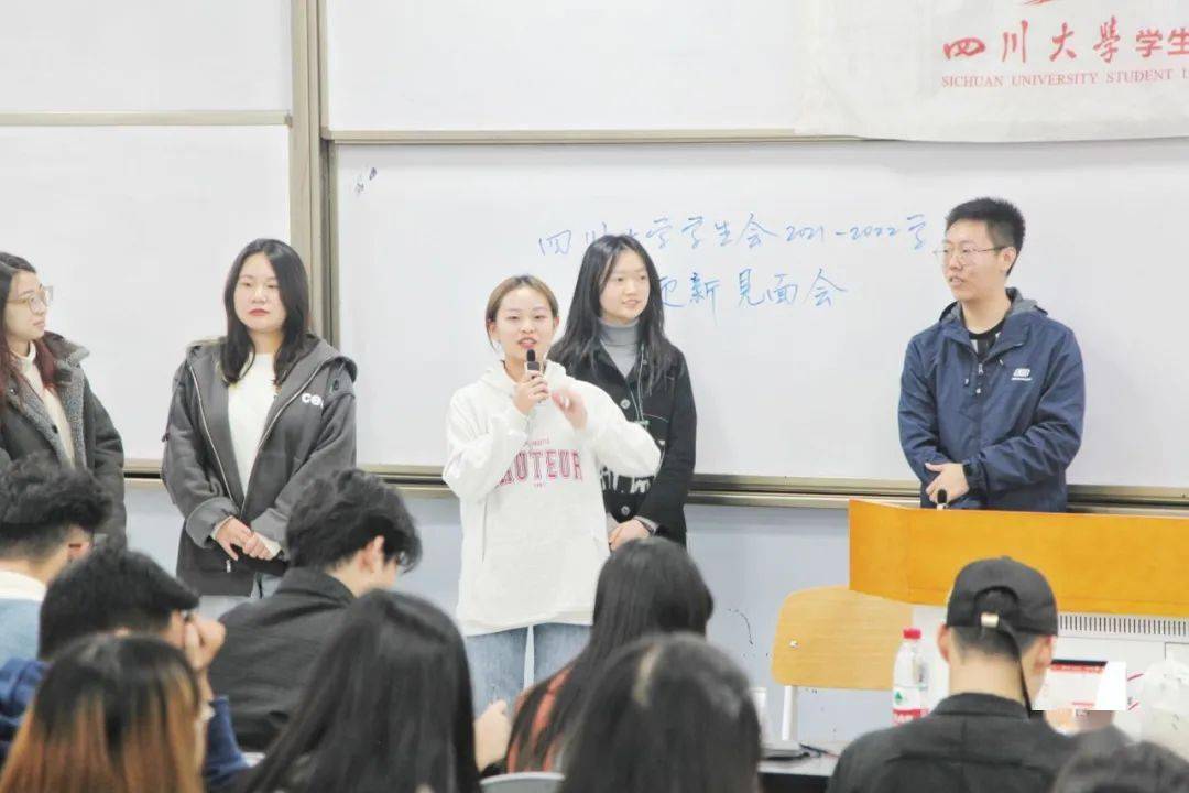 2022年考研，这所学校报名人数突破4.6万，三年蝉联“全国第一”