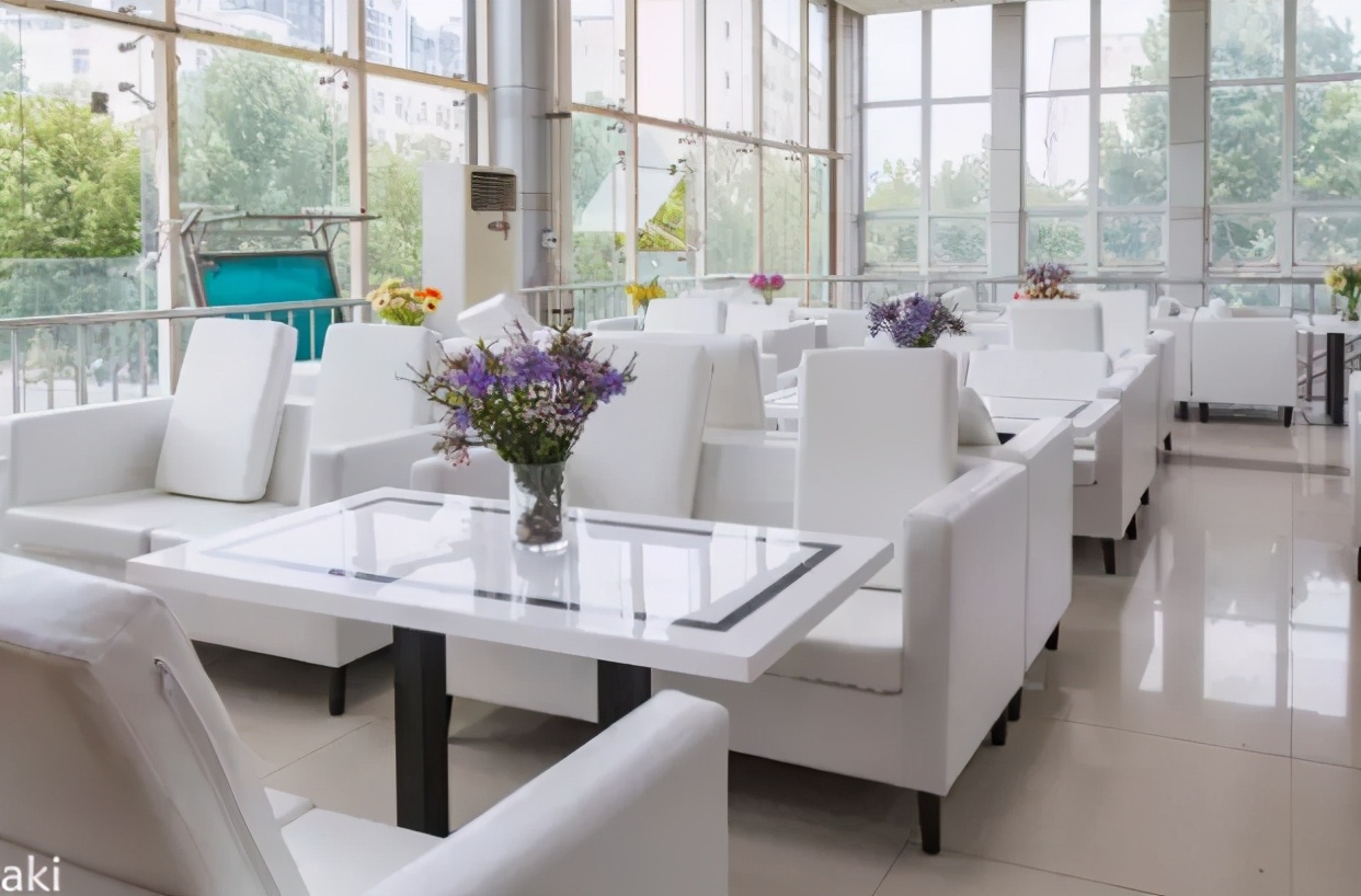 酷！坐拥19个食堂，汇聚8大菜系，武汉这所高校把餐厅打造成了“网红”