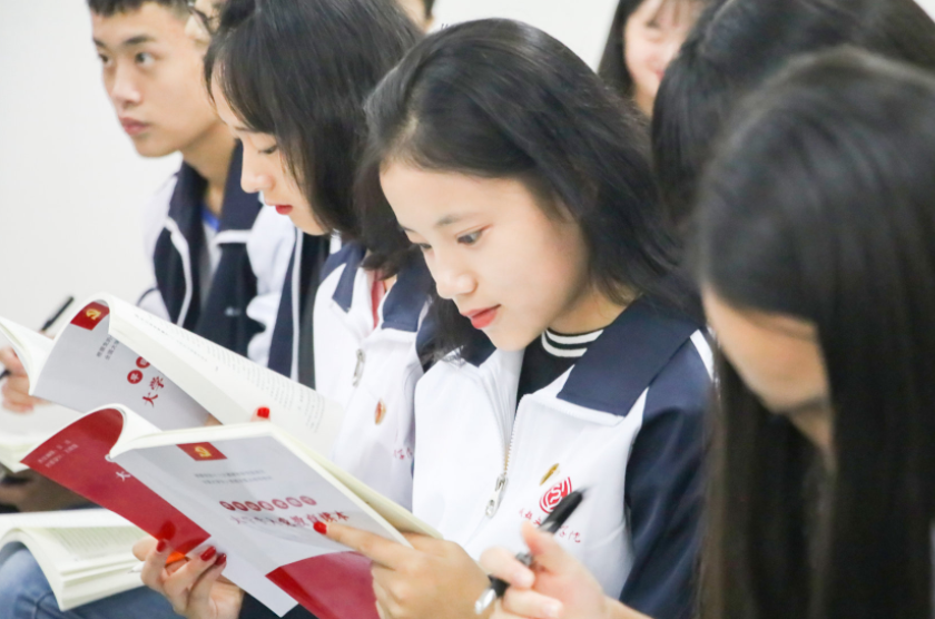 2021各高校暑假时间确定，77天长假让人羡慕，广以理工学院被点名