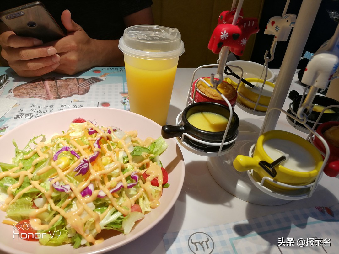 西冷牛排、蔬果沙拉、墨西哥牛肉卷、腓肋牛排，西餐美食推荐