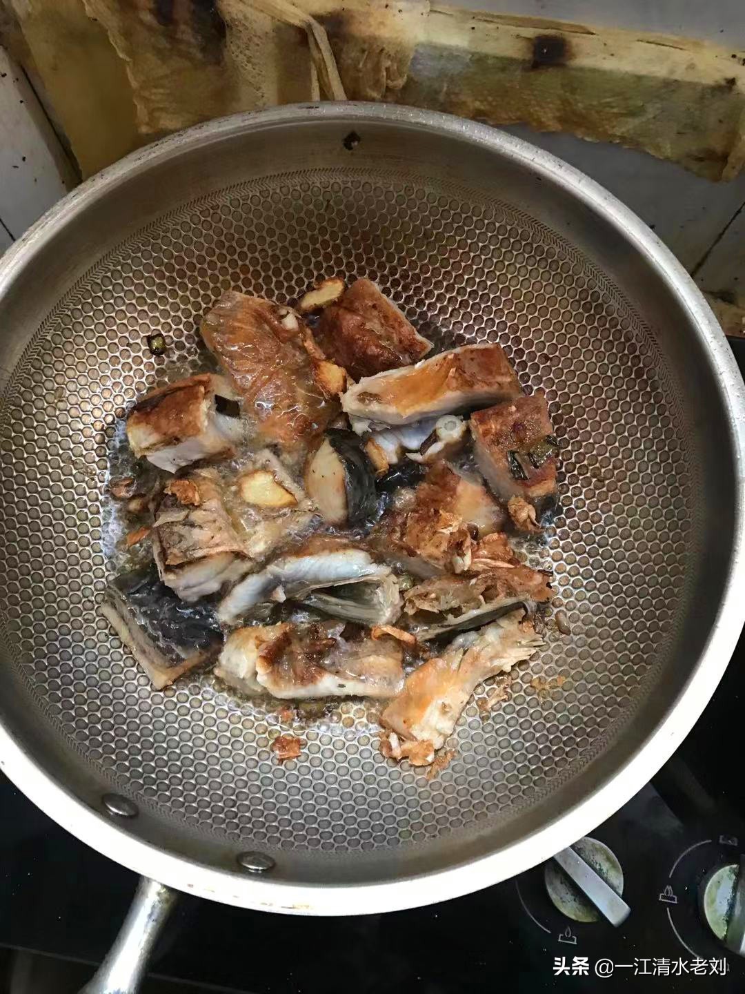 今天为大家分享一下腌制腊鱼的两种烹饪方法，希望你能喜欢