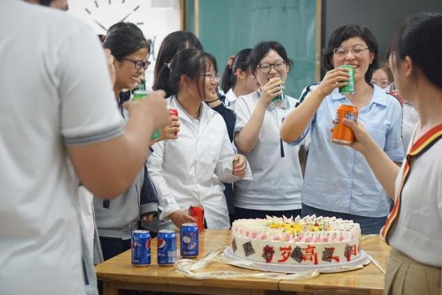 2021年高考难度系数到底多大？考生说出内心真实想法，让人很心疼