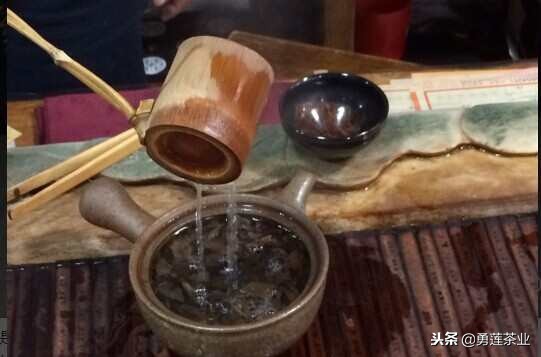 日落西山人未老，抓紧时间到处跑，夕阳不会无限好。