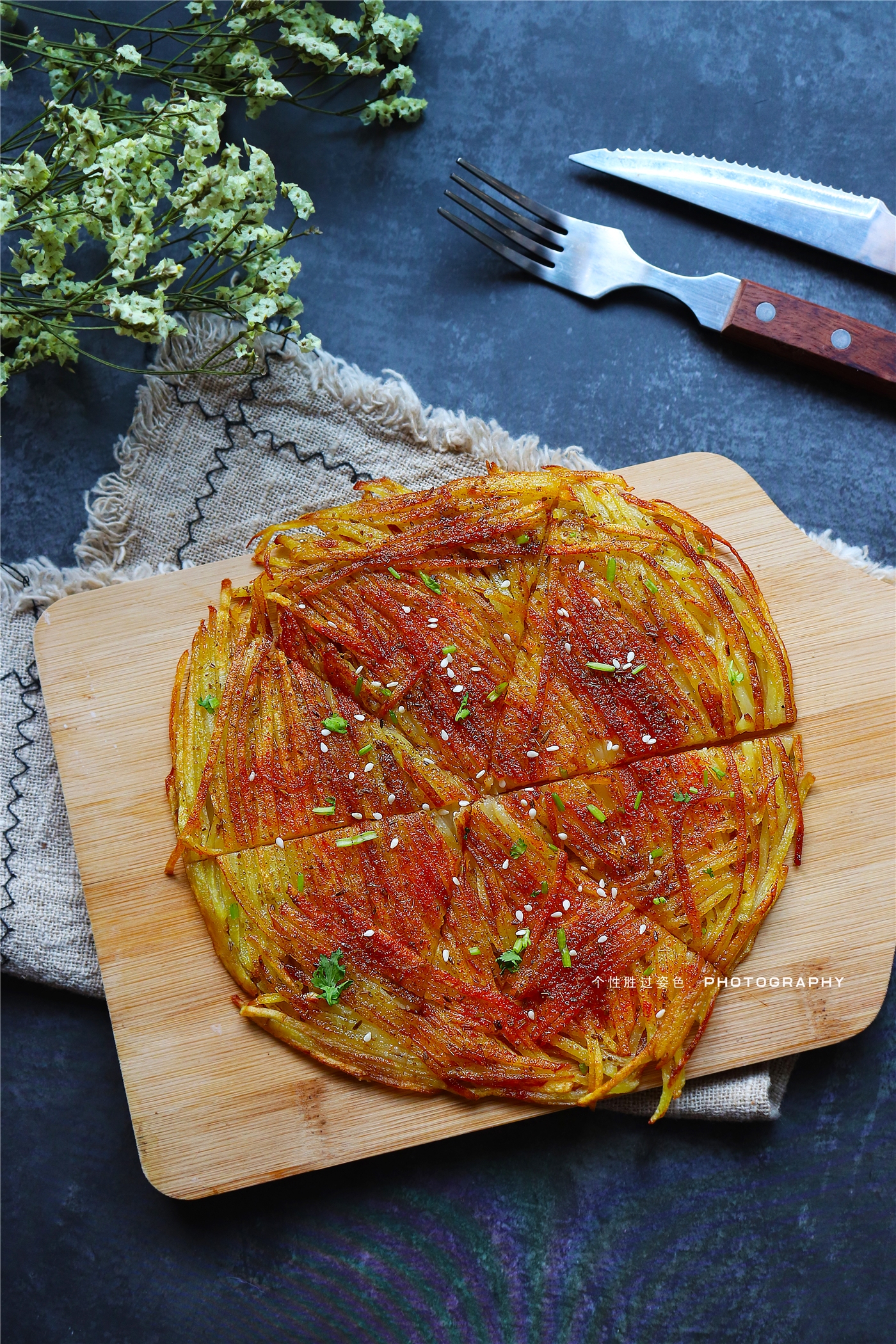 炸土豆饼怎么做又酥又脆(教你一招土豆饼香酥又脆)