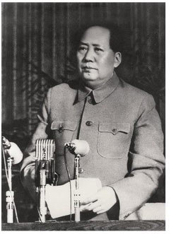 朱德位列十大元帅之首，为何军衔命令状不是001号，001号给了谁？